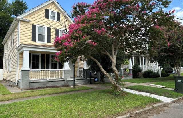 945 Marshall AVE photos photos