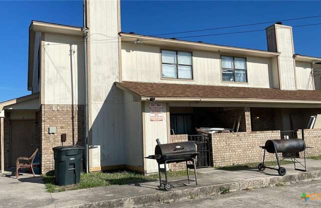 1813 Cedarhill Drive unit: B photos photos