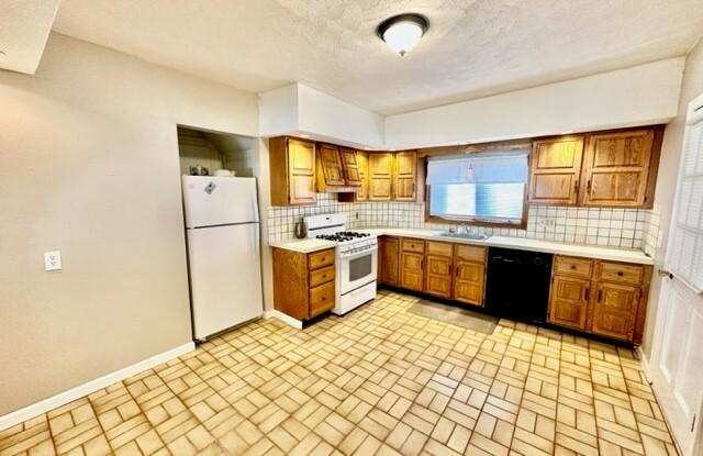46 Washington Ave. - 46 Washington Avenue, Winthrop Town, MA 02152
