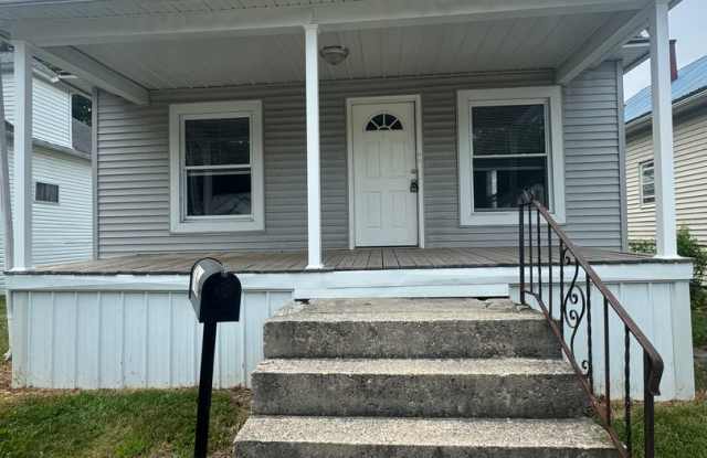 Check Out This 3-Bed/1-Bath Home in Bluffton! Gallery 1