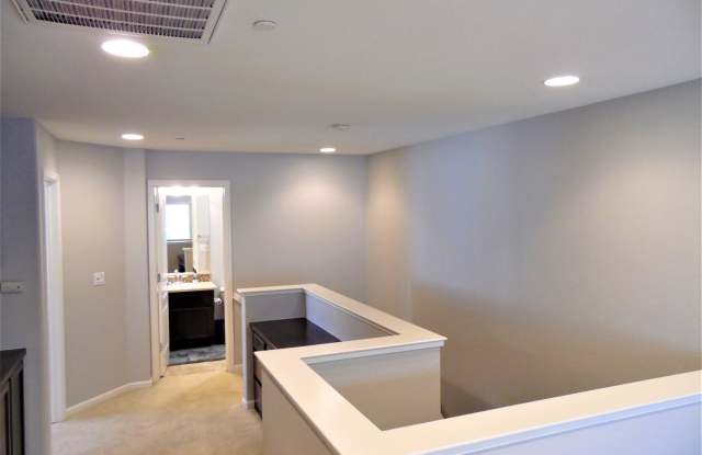 403 Cezanne Lane Gallery 4
