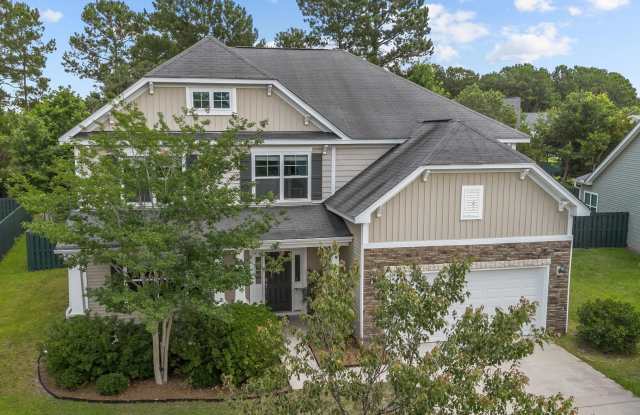 The Space You've Been Looking For – 5BR Home with Massive Loft & Main-Level Primary Suite Gallery 4