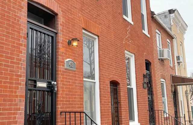 418 N CASTLE STREET Gallery 2