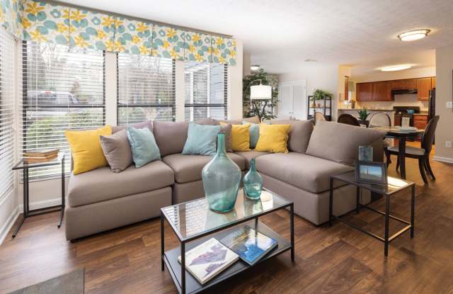 Chatsworth Apartments Gallery 4
