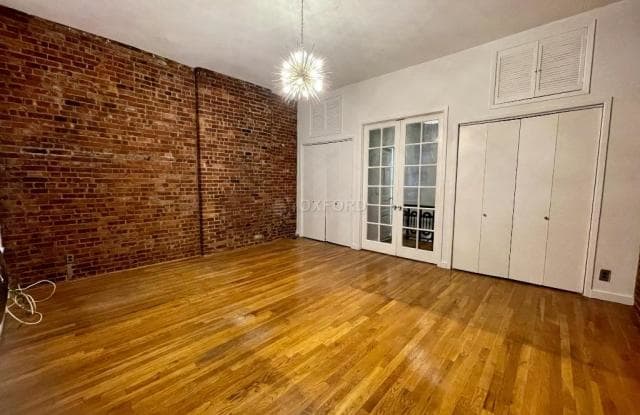 214 West 71st Street Gallery 4