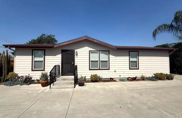 Spacious 3-bedroom, 2-bathroom home in the desirable College Area of San Diego photos photos