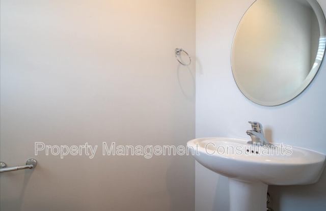 4151 Hudson Court Gallery 4