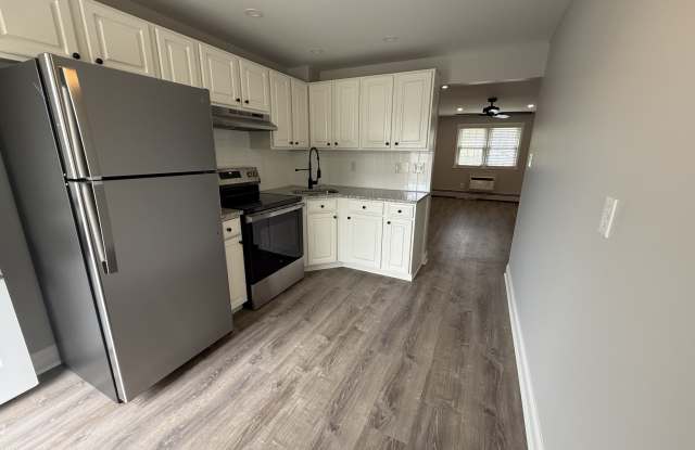 325 Susquehanna Avenue - 2 photos photos