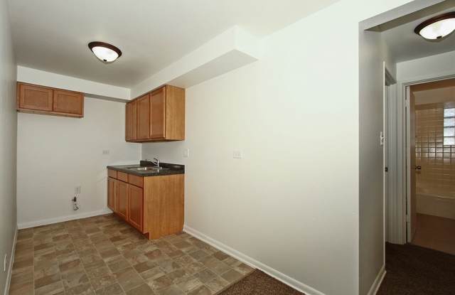 8440 S. Drexel Gallery 3