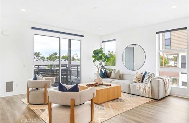 1660 Pomona Avenue photos photos