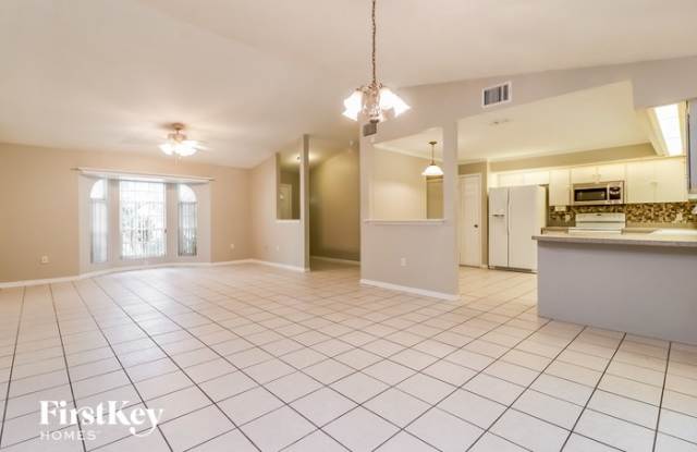 2413 Timbercreek Loop East Gallery 4