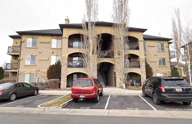 Beautiful 3 bedroom Condo in Pleasant Grove's Belle Monet Community - 574 South 2150 West, Pleasant Grove, UT 84062