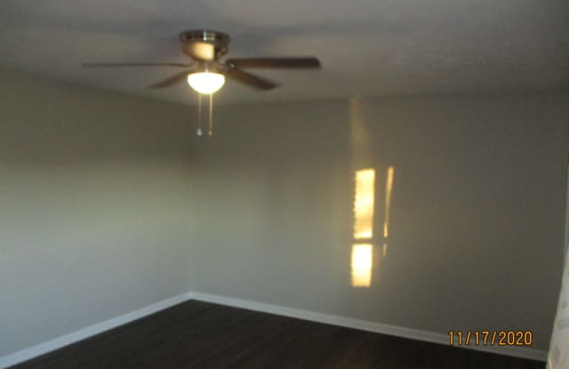 716 Medical Center Pkwy Gallery 3
