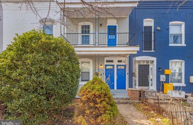 1267 MORSE Street NE Gallery 2