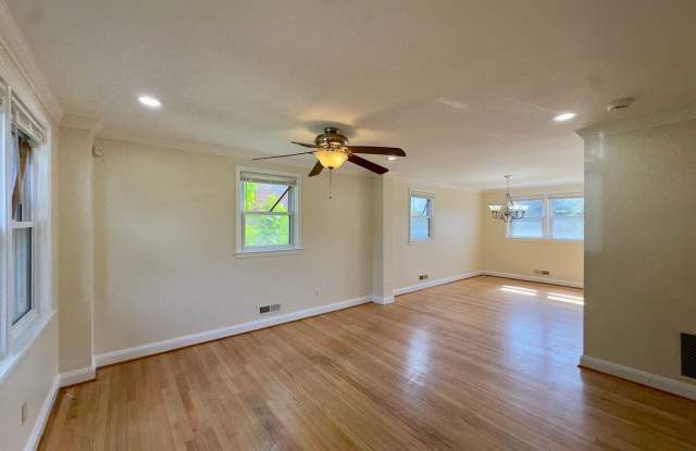 Charming 3BD/2BA Townhome in Gwynn Oak, MD! Gallery 4