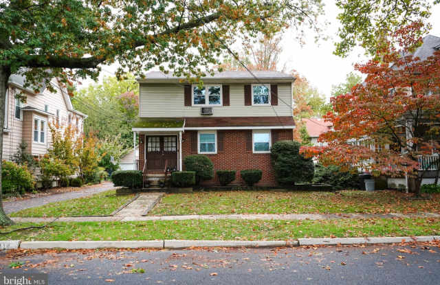 414 LEES AVENUE photos photos