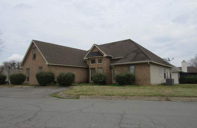 1 Birdie Loop - 1 Birdie Loop, Maumelle, AR 72113