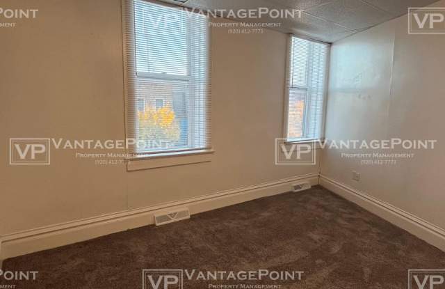 417 Dousman Street - 5 Gallery 4