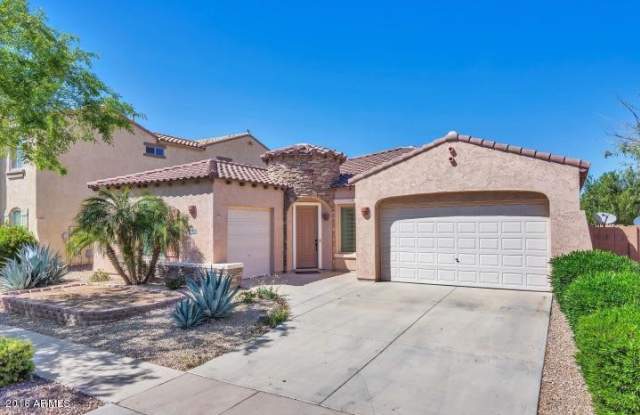 644 E RIVIERA Drive Gallery 2