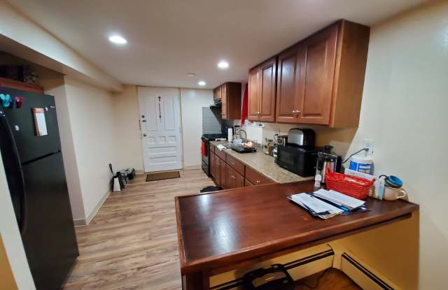 18 Home Court Gallery 2