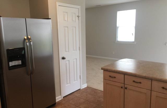 2032 Remington Oaks Circle Gallery 3