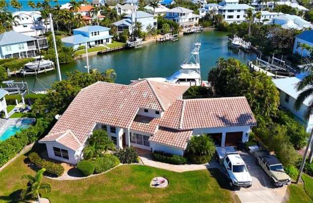 1748 Jewel Box Dr photos photos