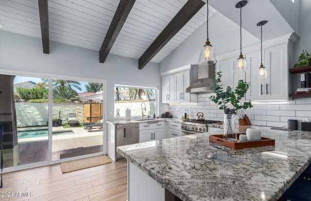 5514 N 71ST Street photos photos