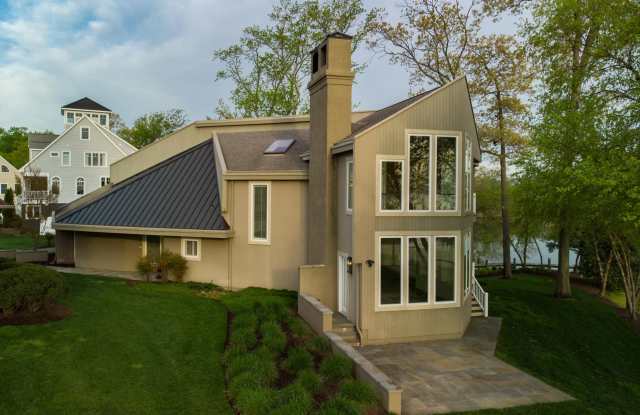 2674 CLAIBOURNE COURT Gallery 2