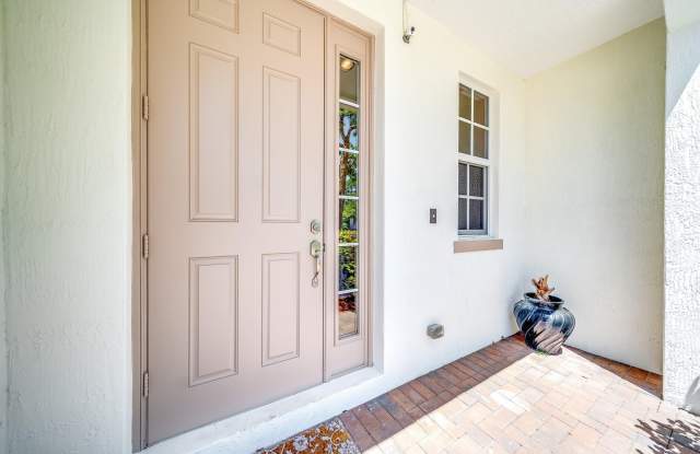 4543 Tara Cove Way Gallery 2