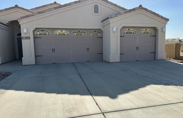 Fully Furnished Short-Term Rental in Fort Mohave-3BD/2BA photos photos