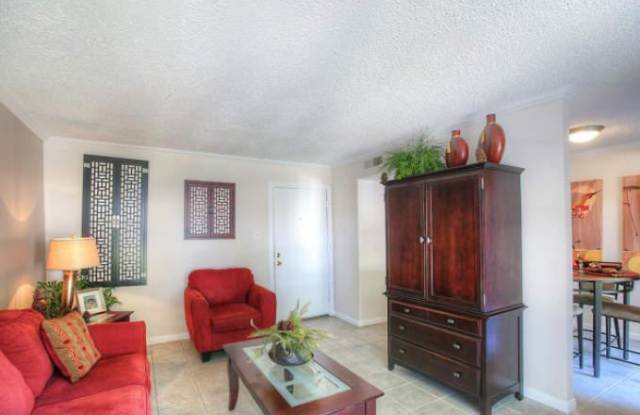 4547 Gardendale Gallery 3