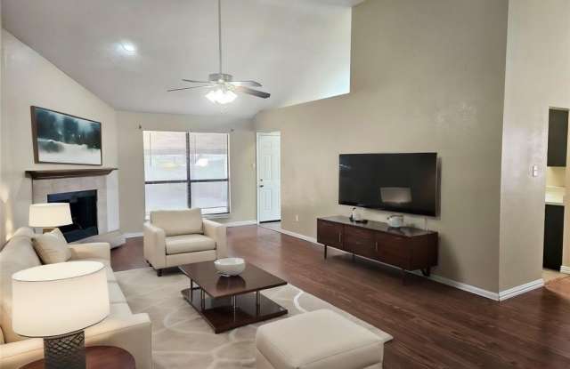 3201 Fairmeadows Lane Gallery 2