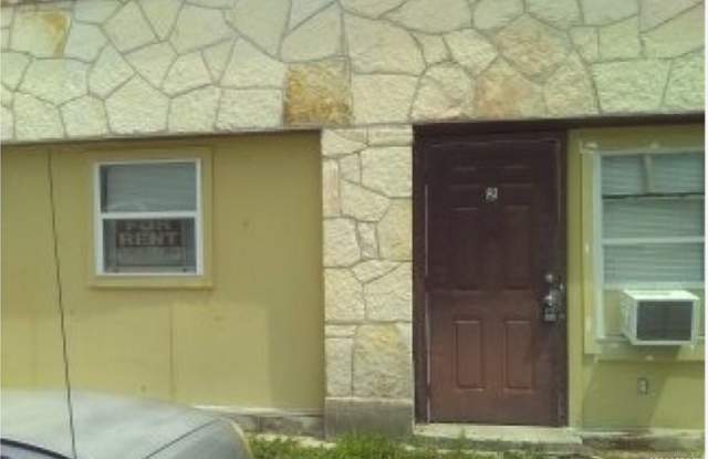 600 Monticello Ct photos photos