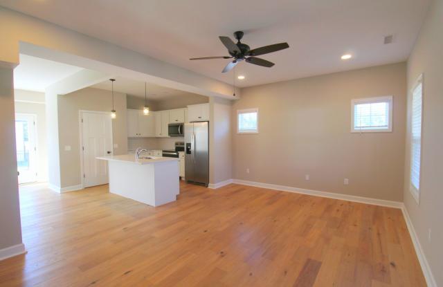 Pet-Friendly 3-Bedroom Home with Upstairs Bonus Room & Fenced Backyard Gallery 3