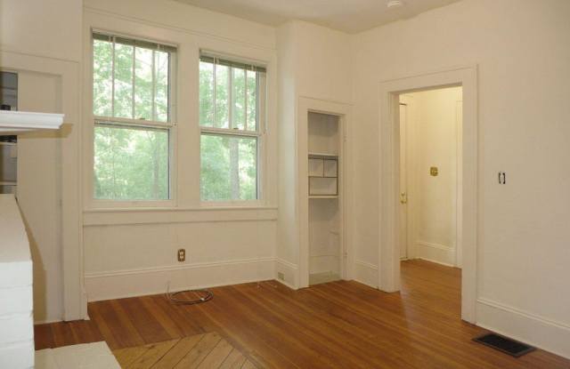 406 Hillsborough Street Gallery 3