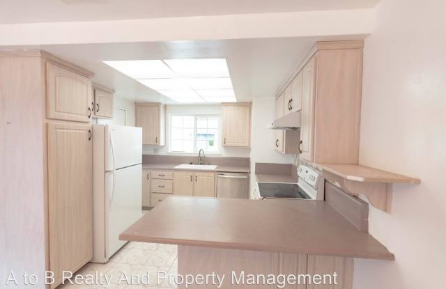 1755 Yosemite Dr Gallery 2