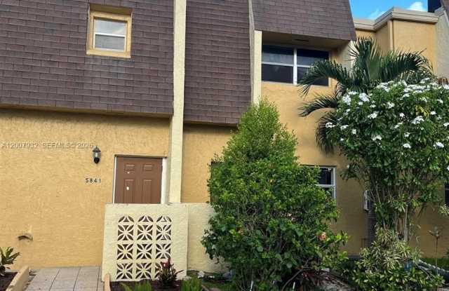 5841 Blueberry Ct photos photos