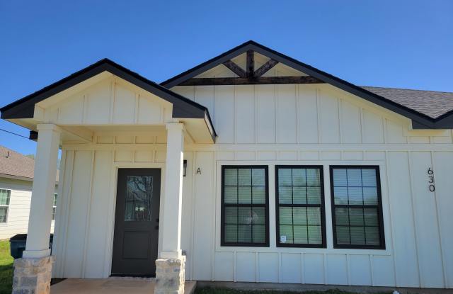 630 Pullen St photos photos