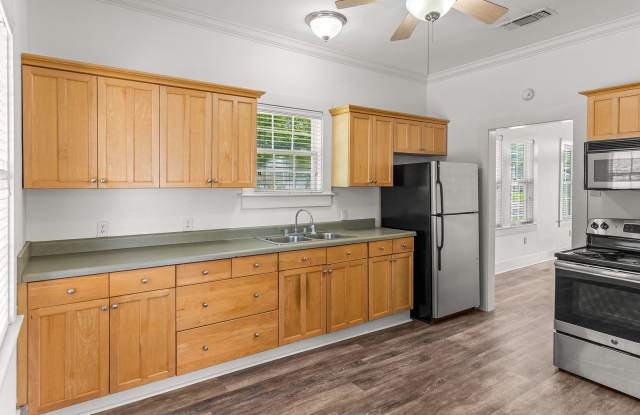 Comfort, Convenience, and Charm—All in One Perfect Port Allen Home photos photos