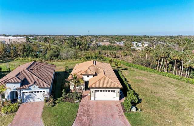 2322 5TH STREET E photos photos