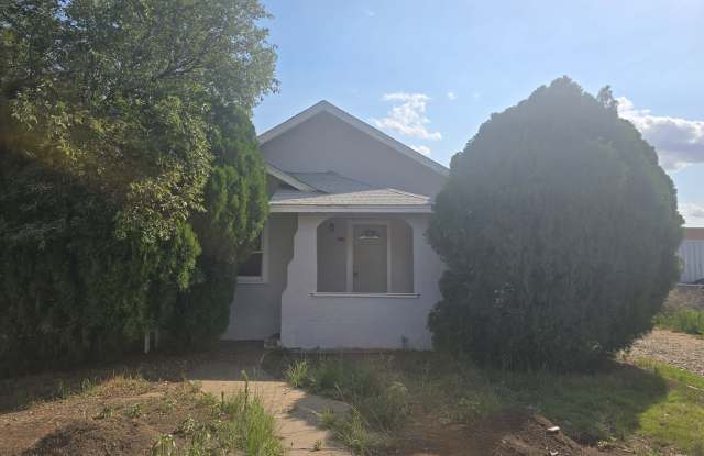 312 South Avenue B photos photos