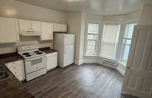 1127 Ross Ave., 2 Gallery 2