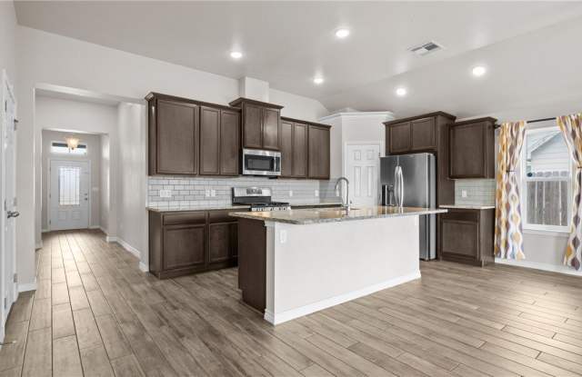 7702 Stampede Drive Gallery 2