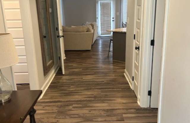 2406 Chimney Rock Ln Gallery 2