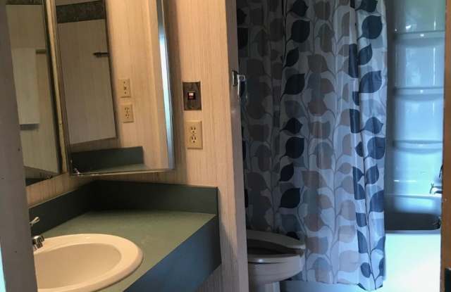 1 Bedroom, 1 Bathroom condo in Grenelefe Gallery 3