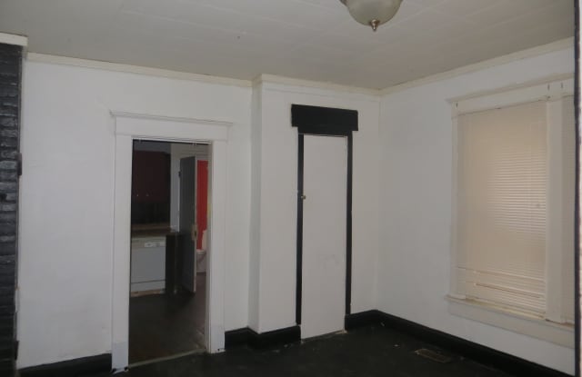 65 Dana Ave Gallery 4