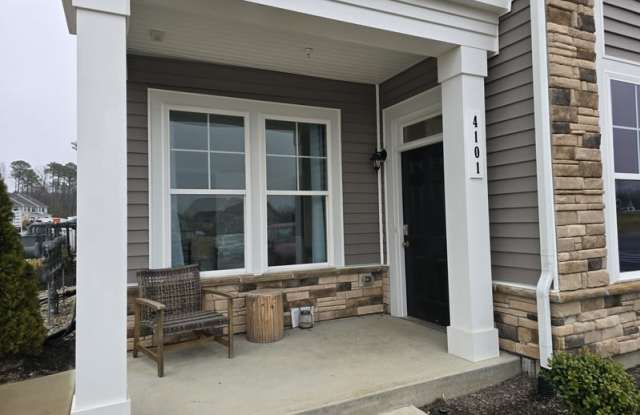 3925 Maze Runner Dr photos photos