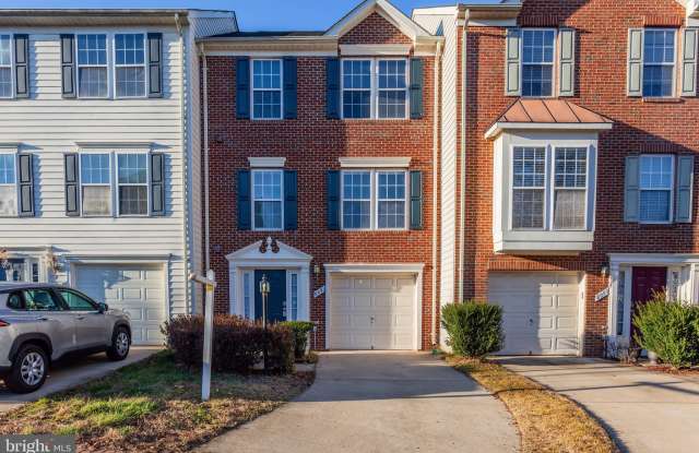 8091 HORSESHOE COTTAGE CIRCLE - 8091 Horseshoe Cottage Circle, Lorton, VA 22079