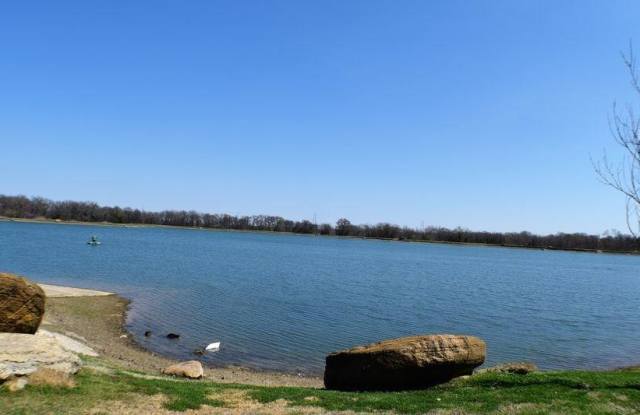 10406 Cedar Lake Drive Gallery 4
