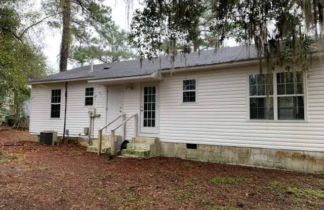 Recently Remodeled 3/1 Home in Valdosta - 1214 Melissa Drive, Valdosta, GA 31601